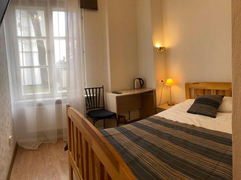 Aquamarine Hotel - Lauluvaeljak ทาลลินน์ ภายนอก รูปภาพ
